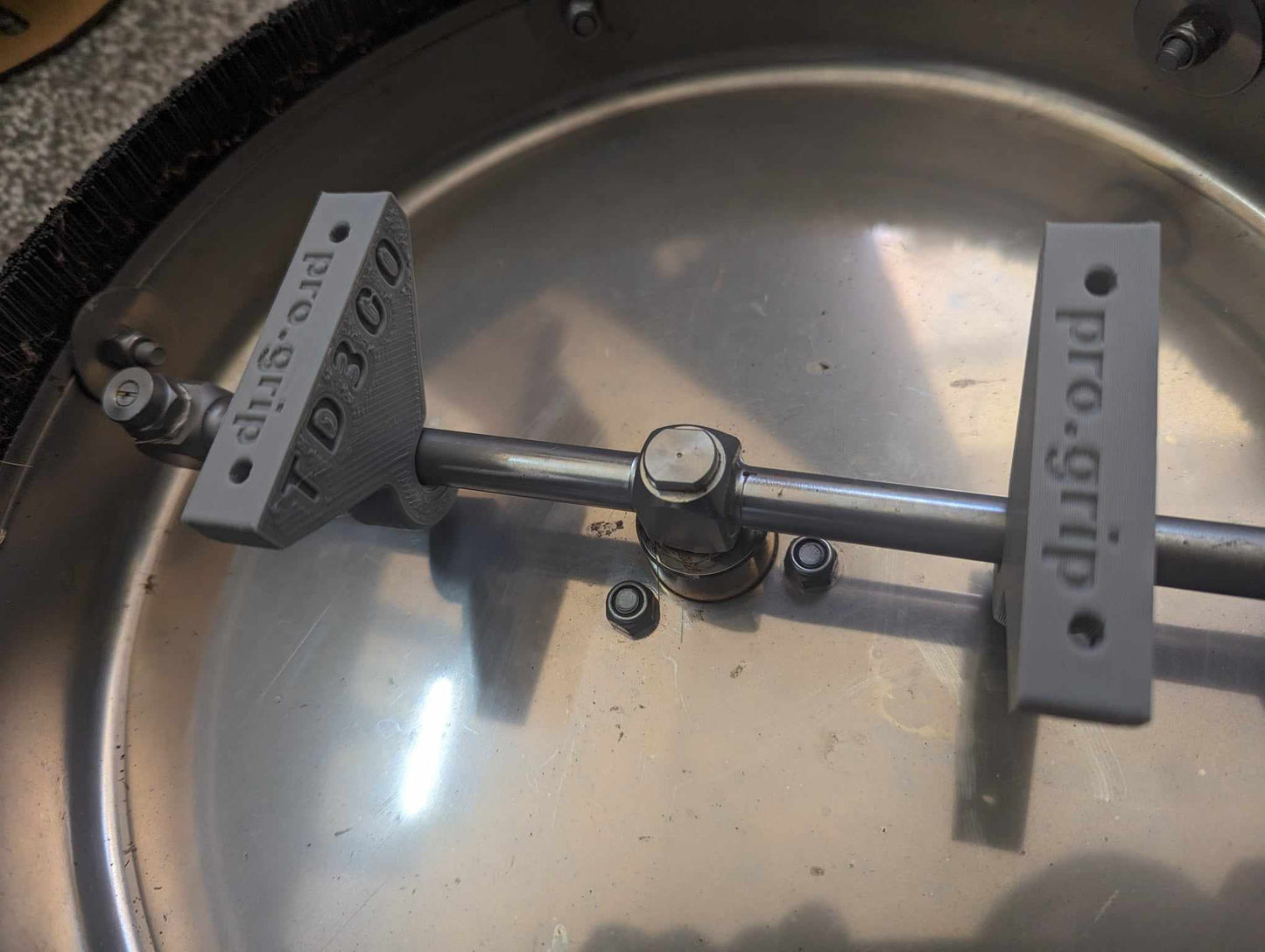 13" Flat Surface Cleaner Grip