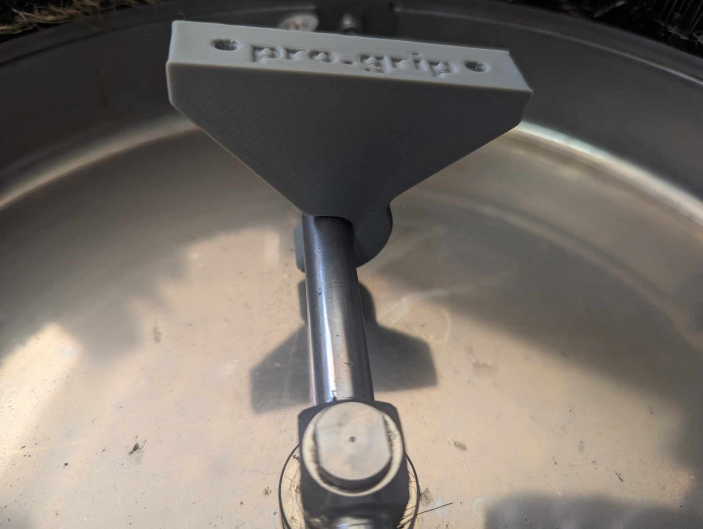 13" Flat Surface Cleaner Grip