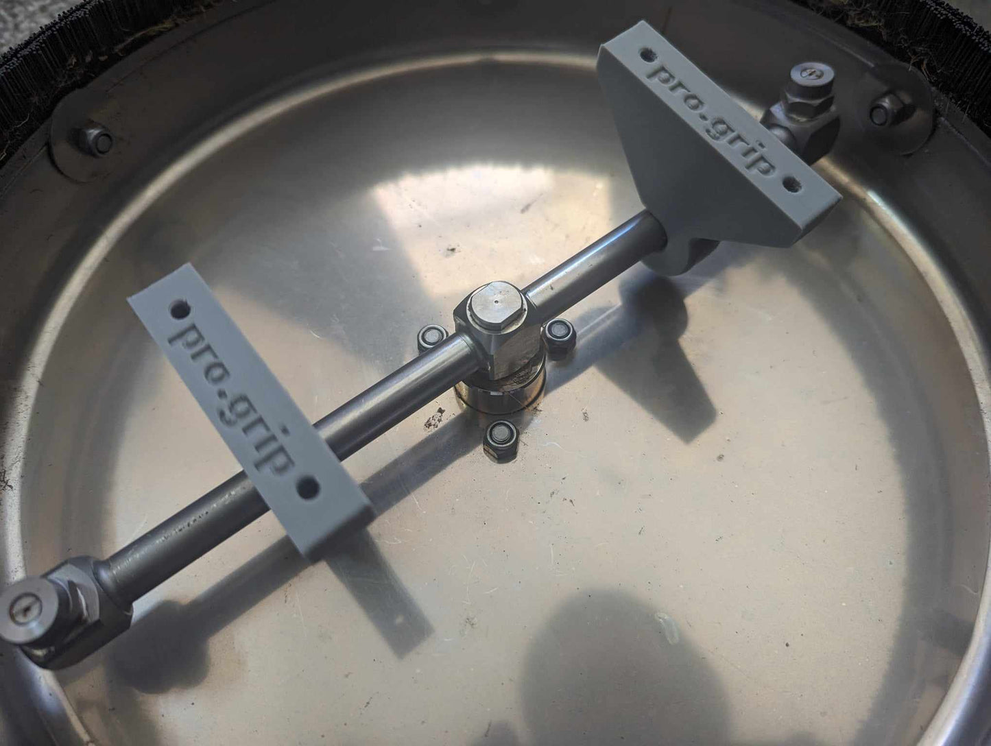 13" Flat Surface Cleaner Grip
